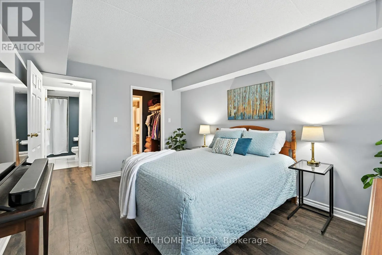 404 - 3499 UPPER MIDDLE ROAD