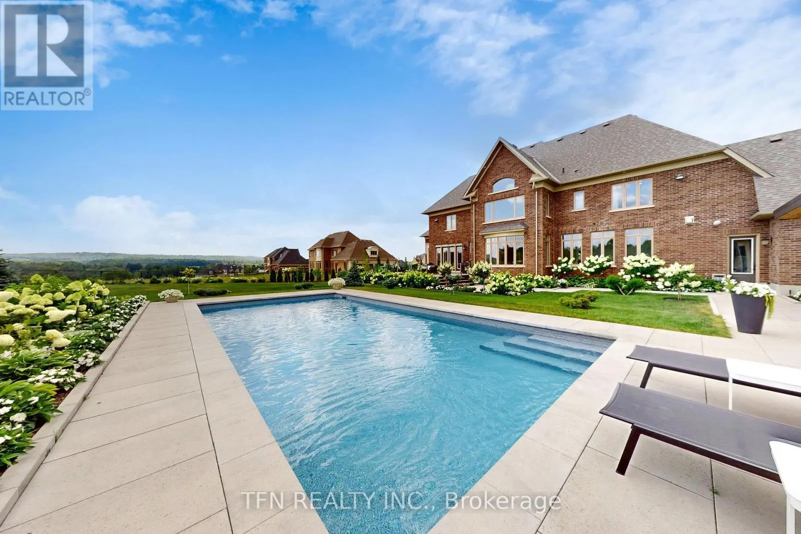 258 AMOS DRIVE