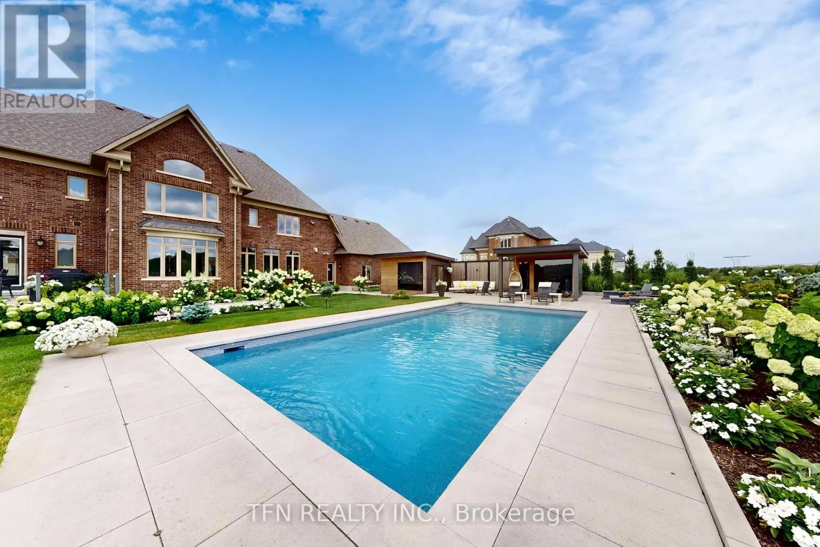 258 AMOS DRIVE