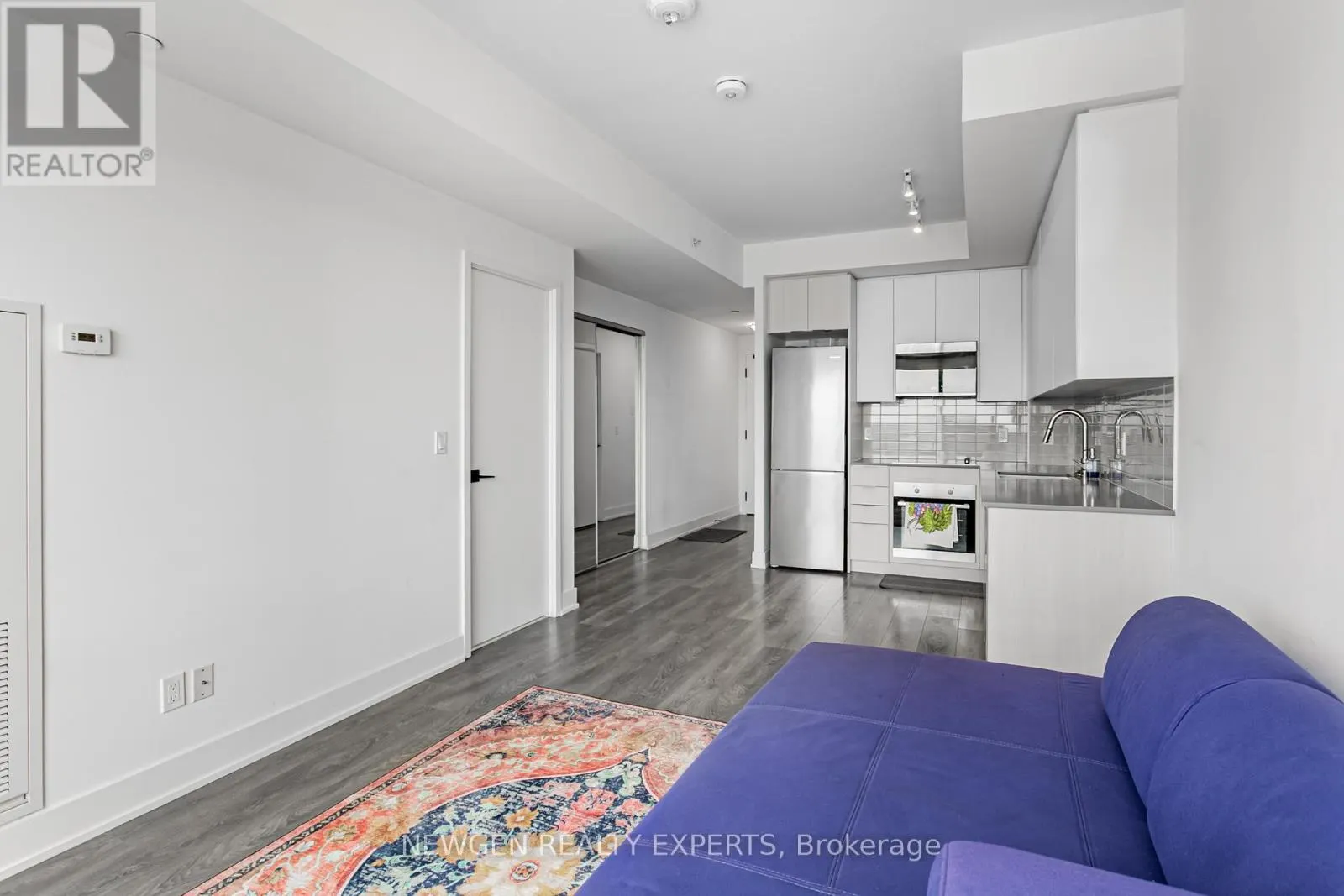1310 - 2481 TAUNTON ROAD