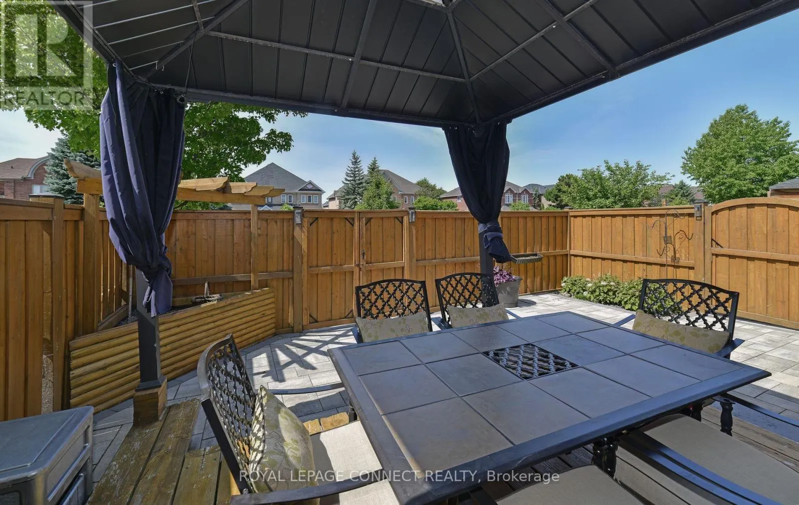 154 PRESSED BRICK DRIVE