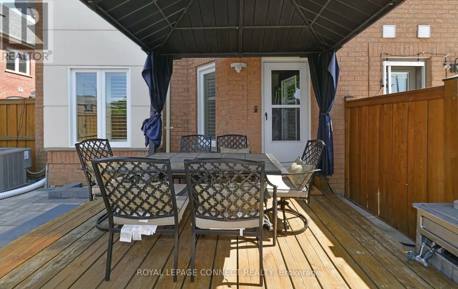 154 PRESSED BRICK DRIVE