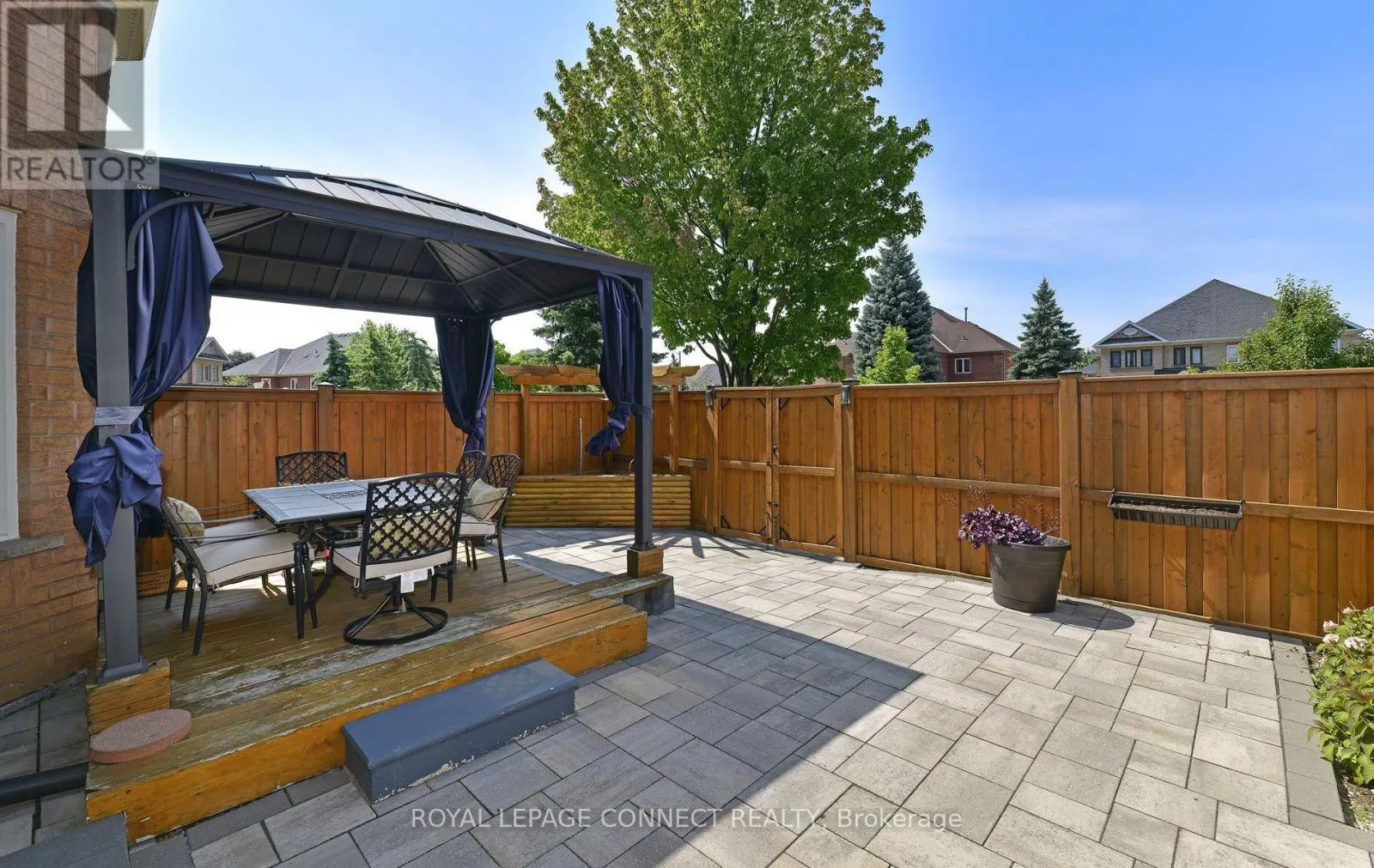 154 PRESSED BRICK DRIVE