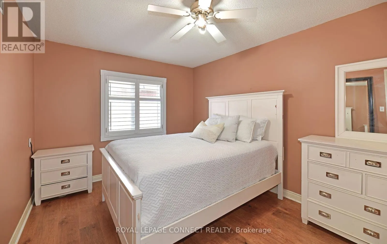 154 PRESSED BRICK DRIVE