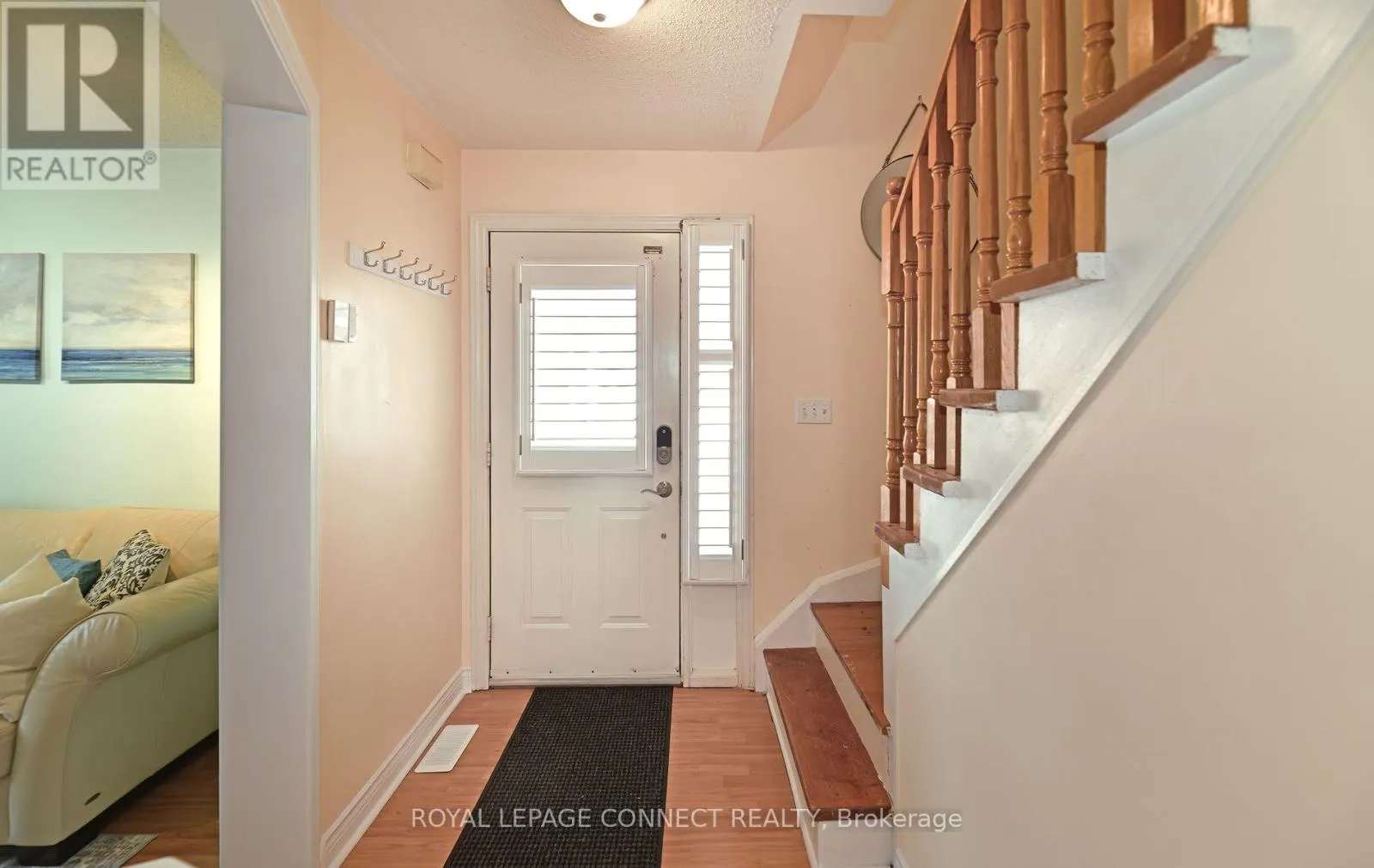 154 PRESSED BRICK DRIVE