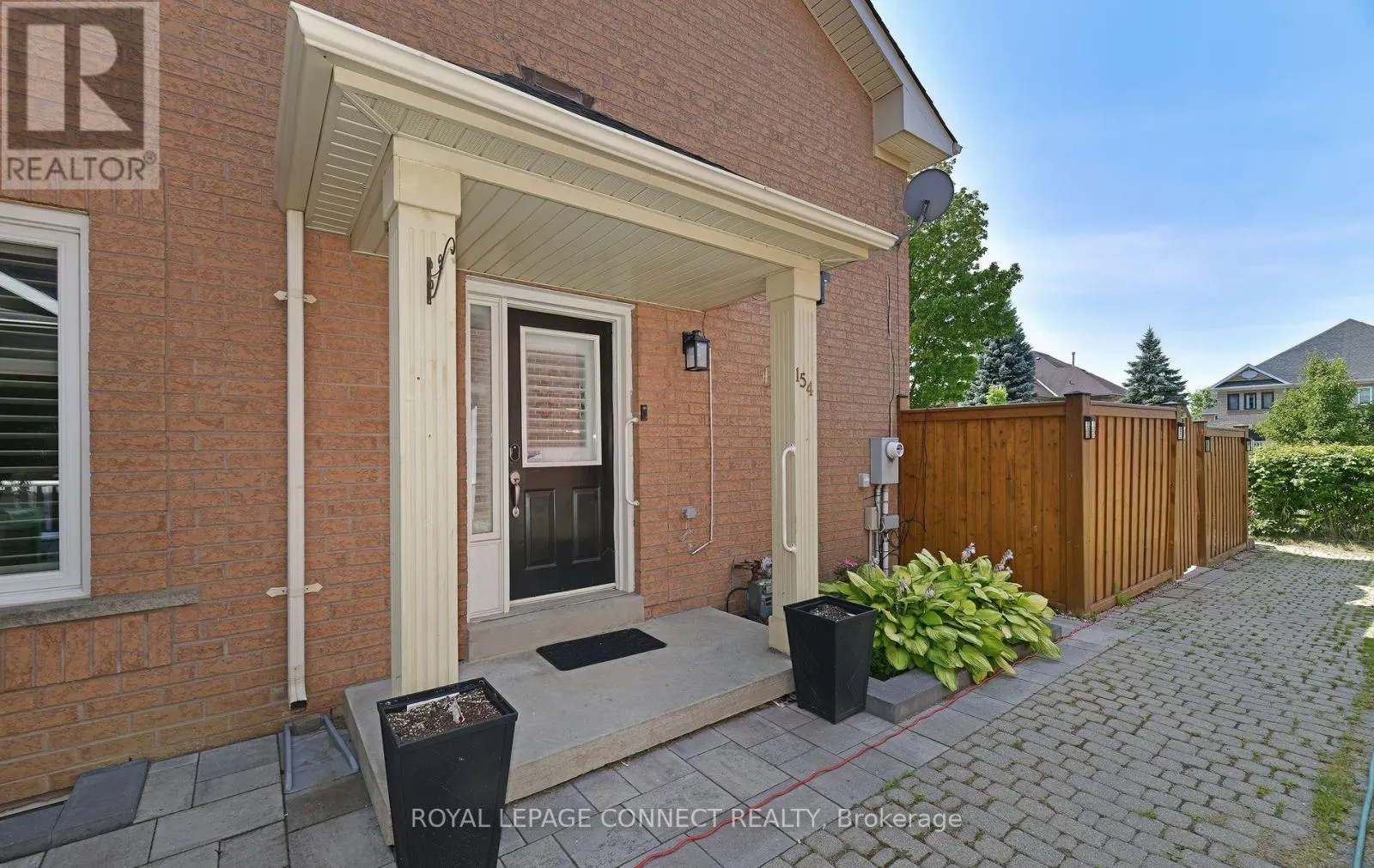 154 PRESSED BRICK DRIVE
