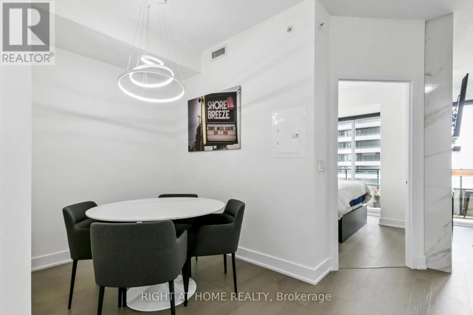 2217 - 30 SHORE BREEZE DRIVE