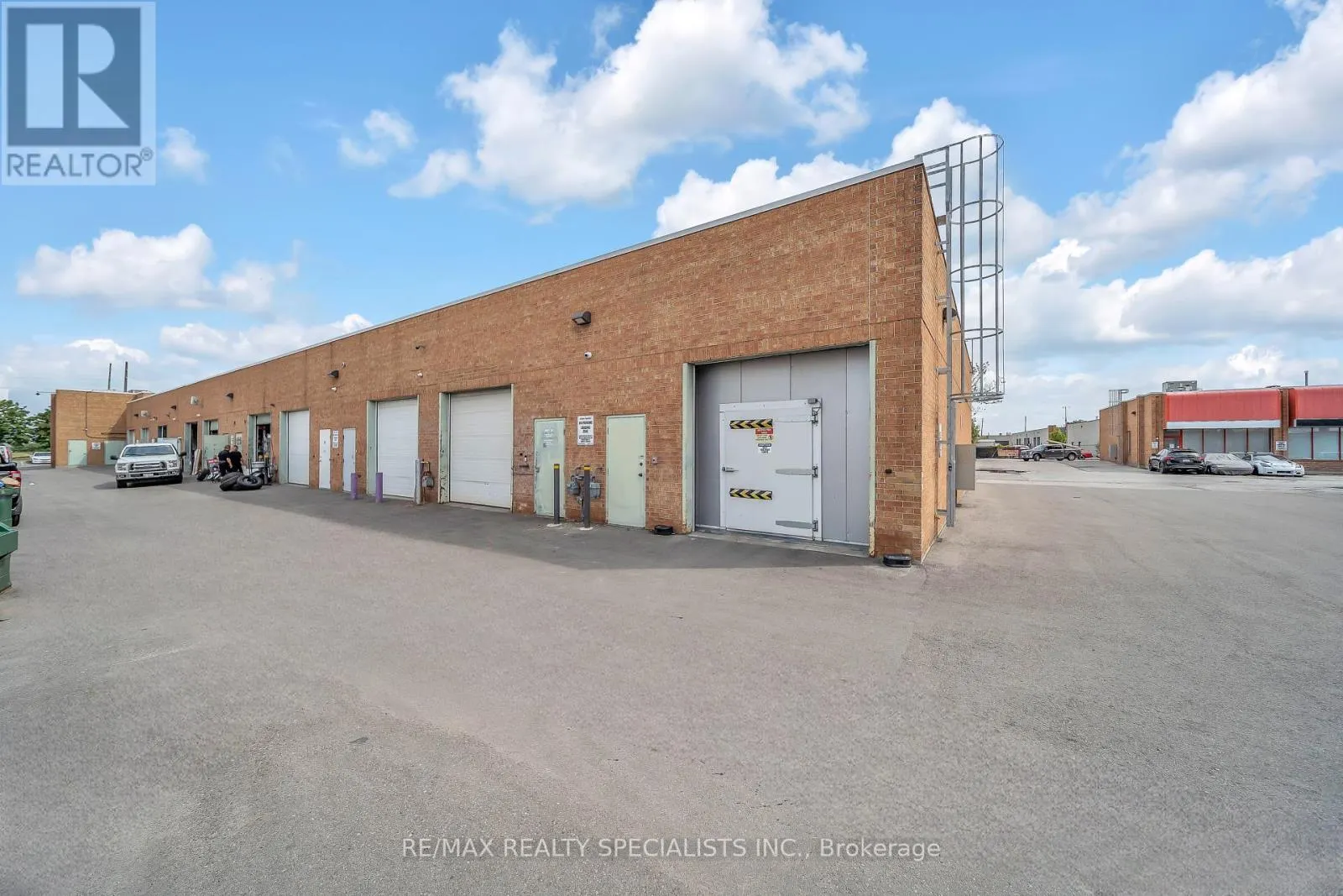 51 - 6923 STEELES AVENUE W