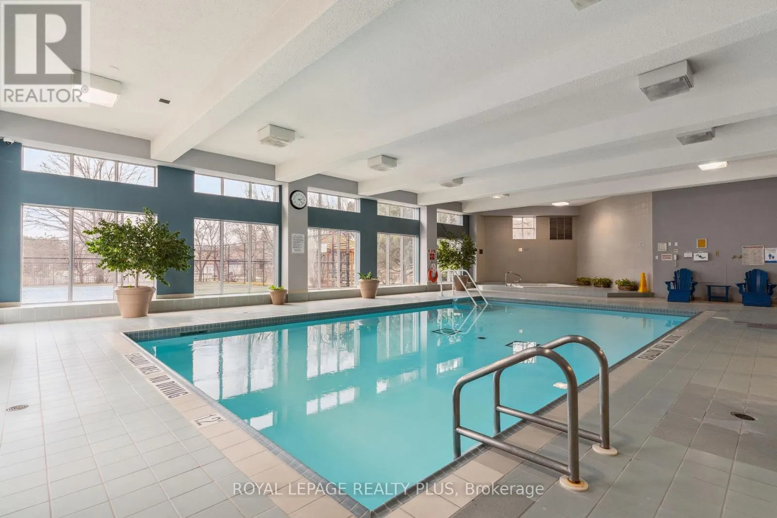 712 - 50 KINGSBRIDGE GARDEN CIRCLE