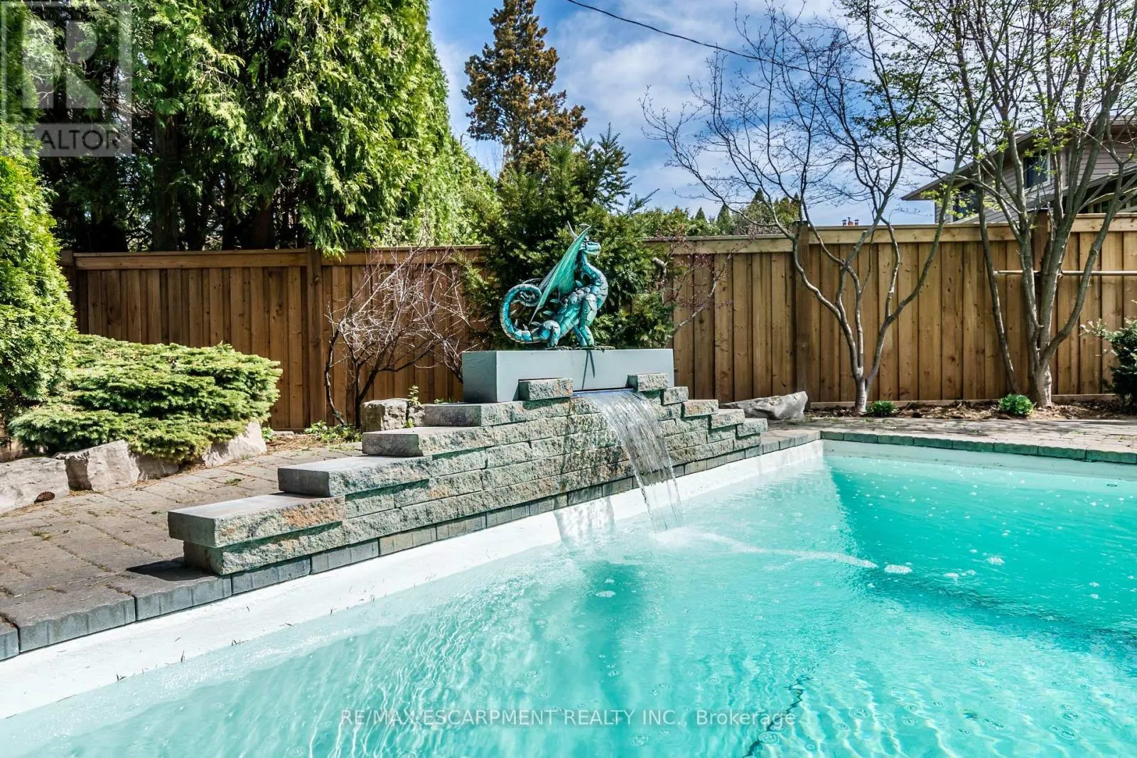 4463 HAWTHORNE DRIVE