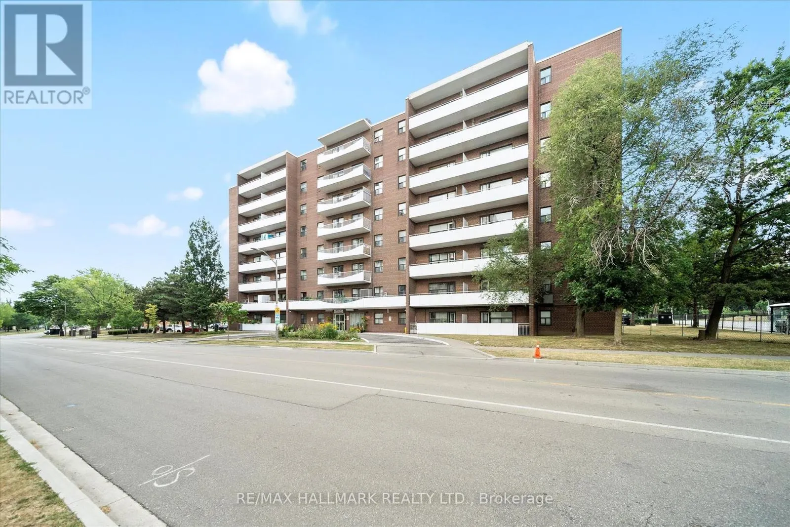 404 - 3320 FIELDGATE DRIVE