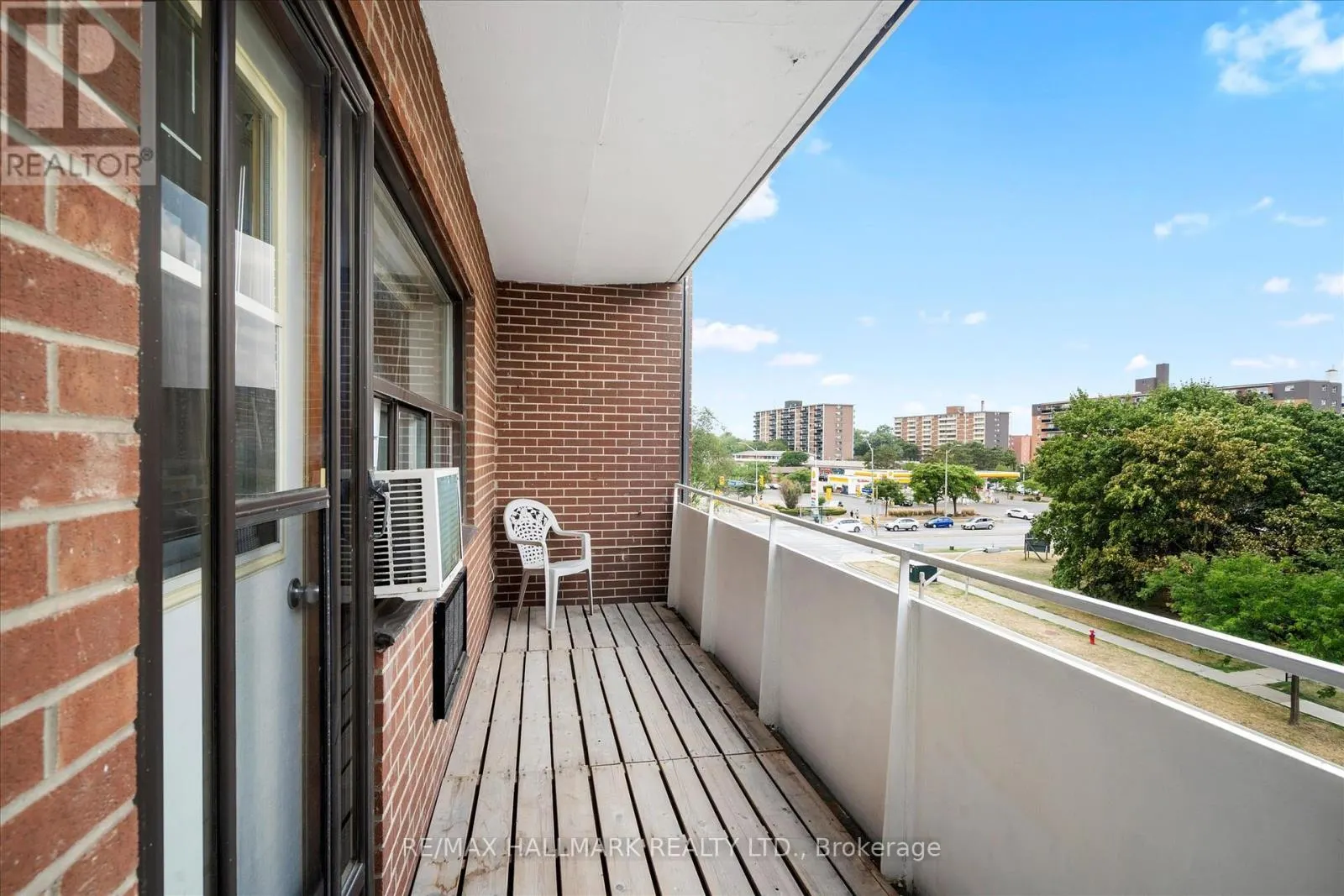 404 - 3320 FIELDGATE DRIVE
