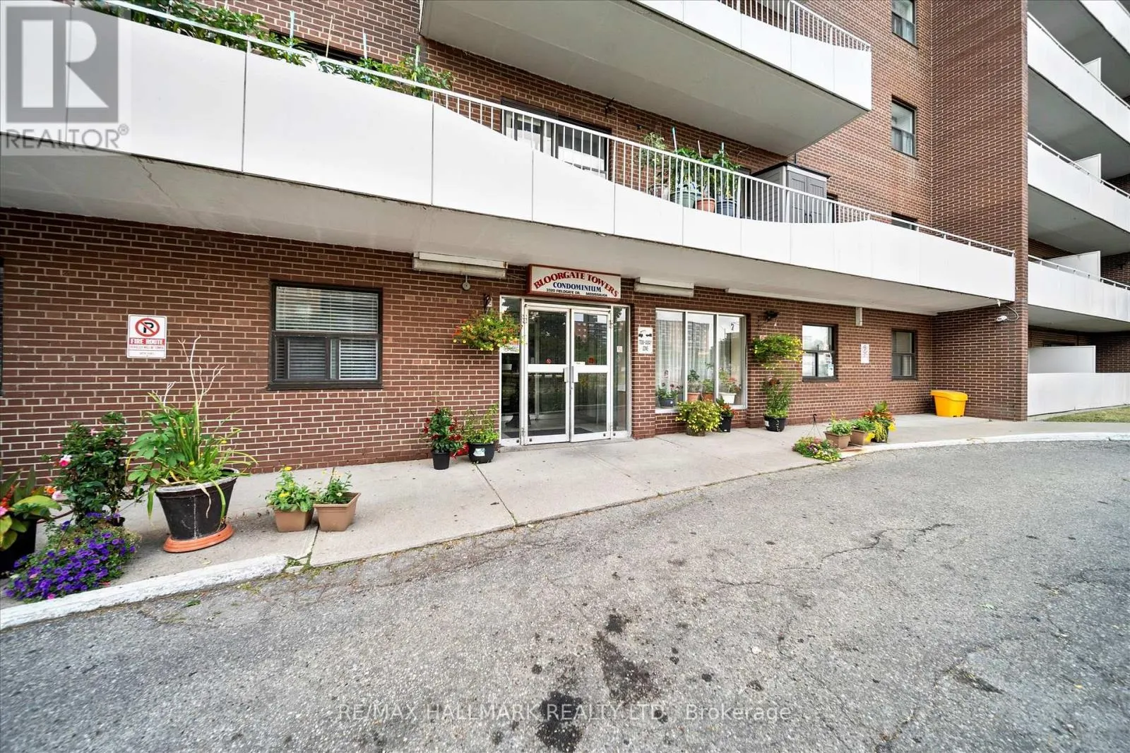 404 - 3320 FIELDGATE DRIVE