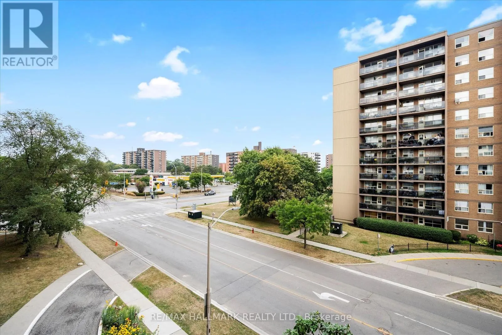 404 - 3320 FIELDGATE DRIVE