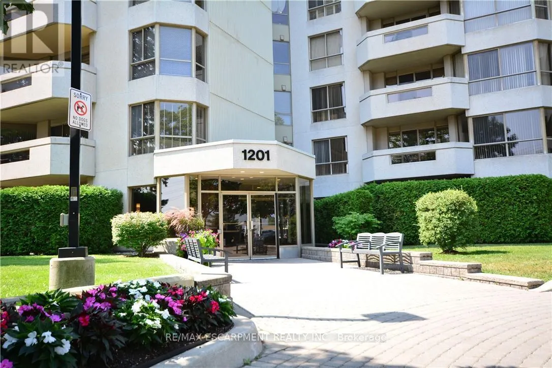 302 - 1201 NORTH SHORE BOULEVARD E