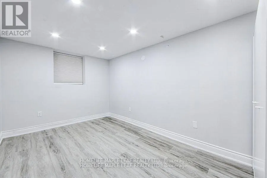 24 GULFBROOK CIRCLE