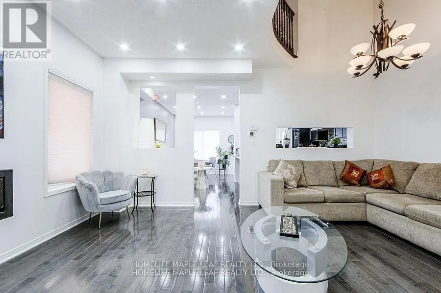 24 GULFBROOK CIRCLE