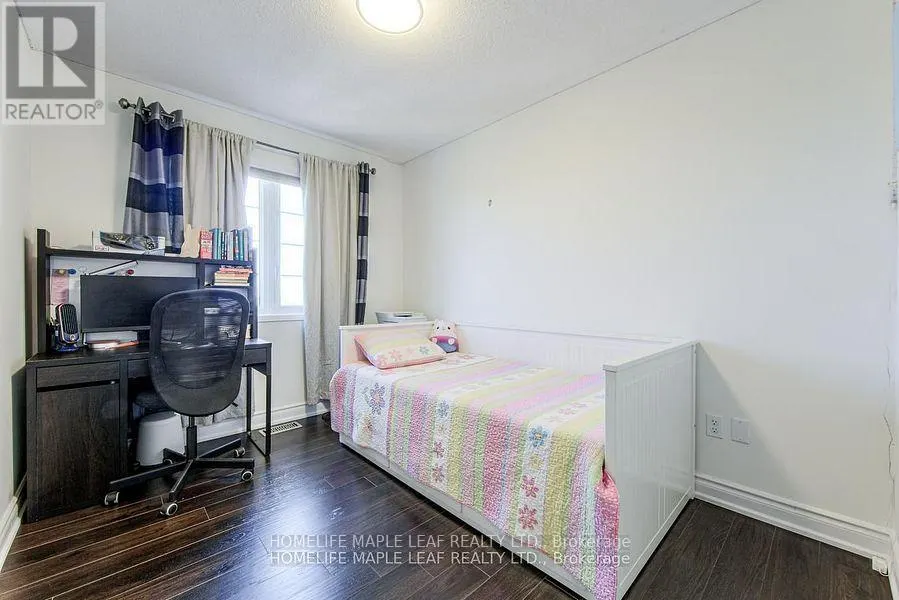 24 GULFBROOK CIRCLE