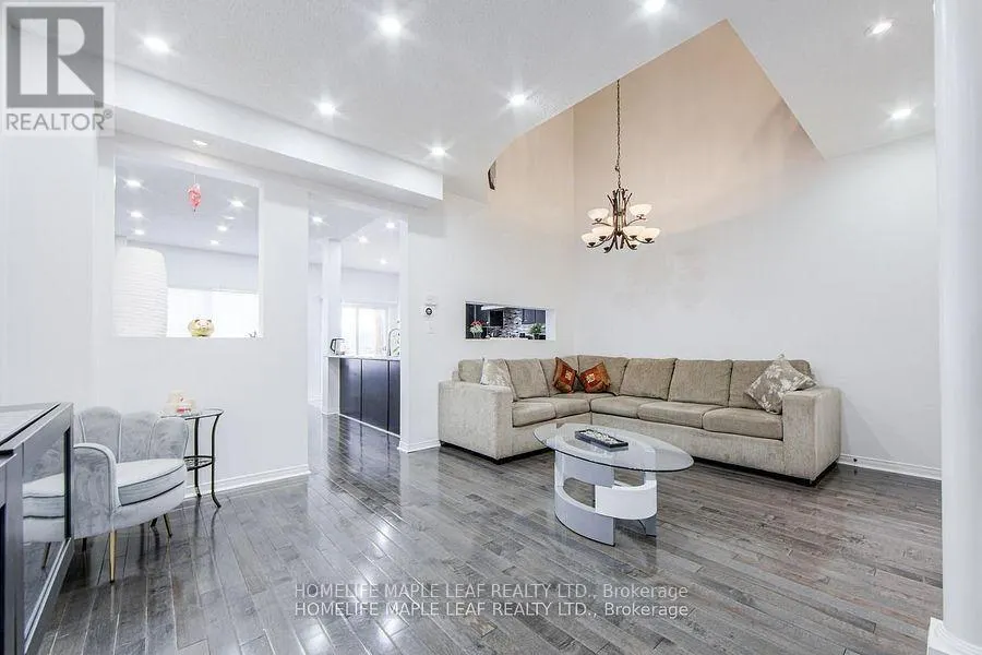24 GULFBROOK CIRCLE
