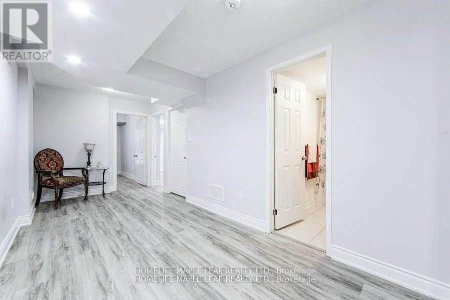 24 GULFBROOK CIRCLE