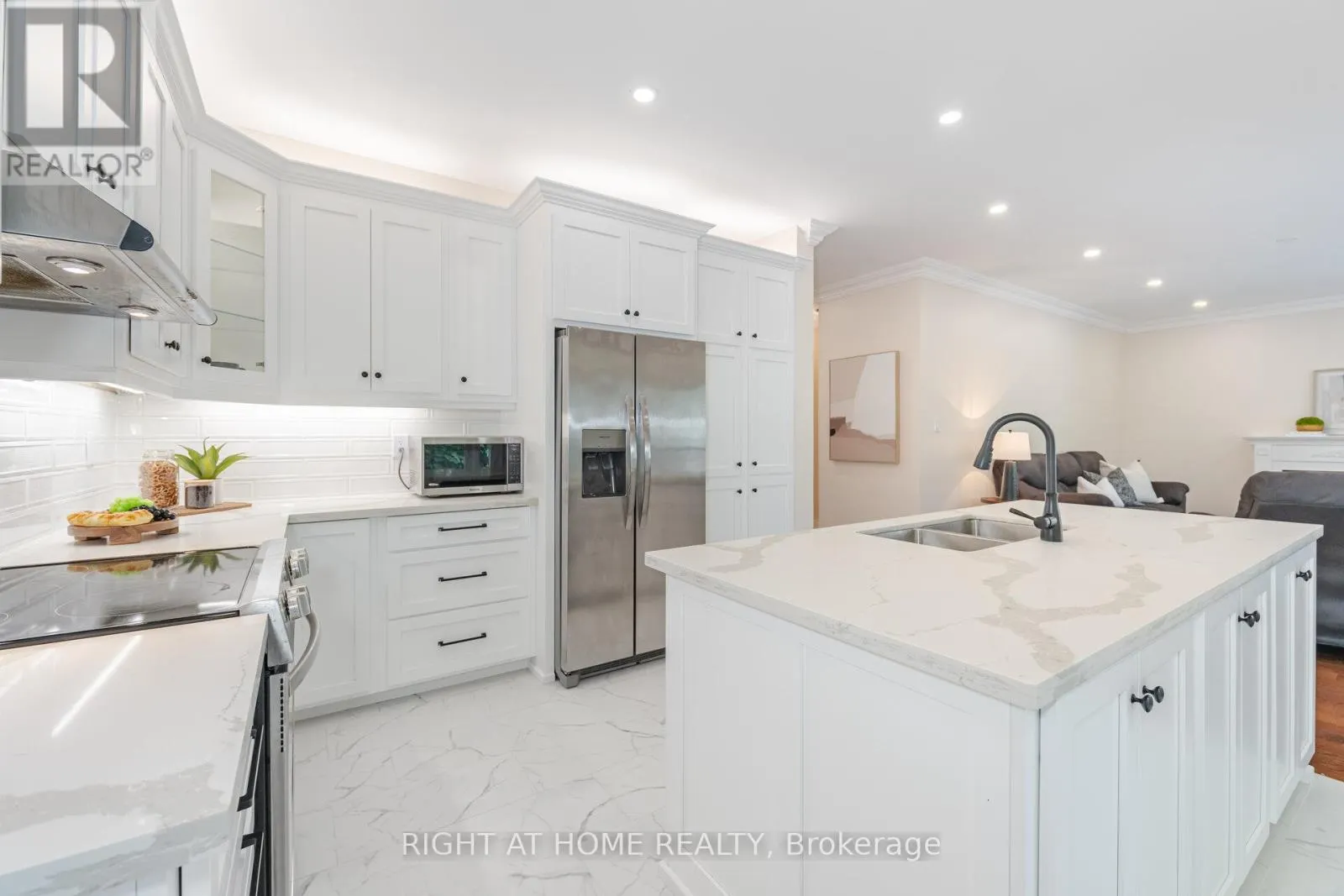 3737 BRINWOOD GATE