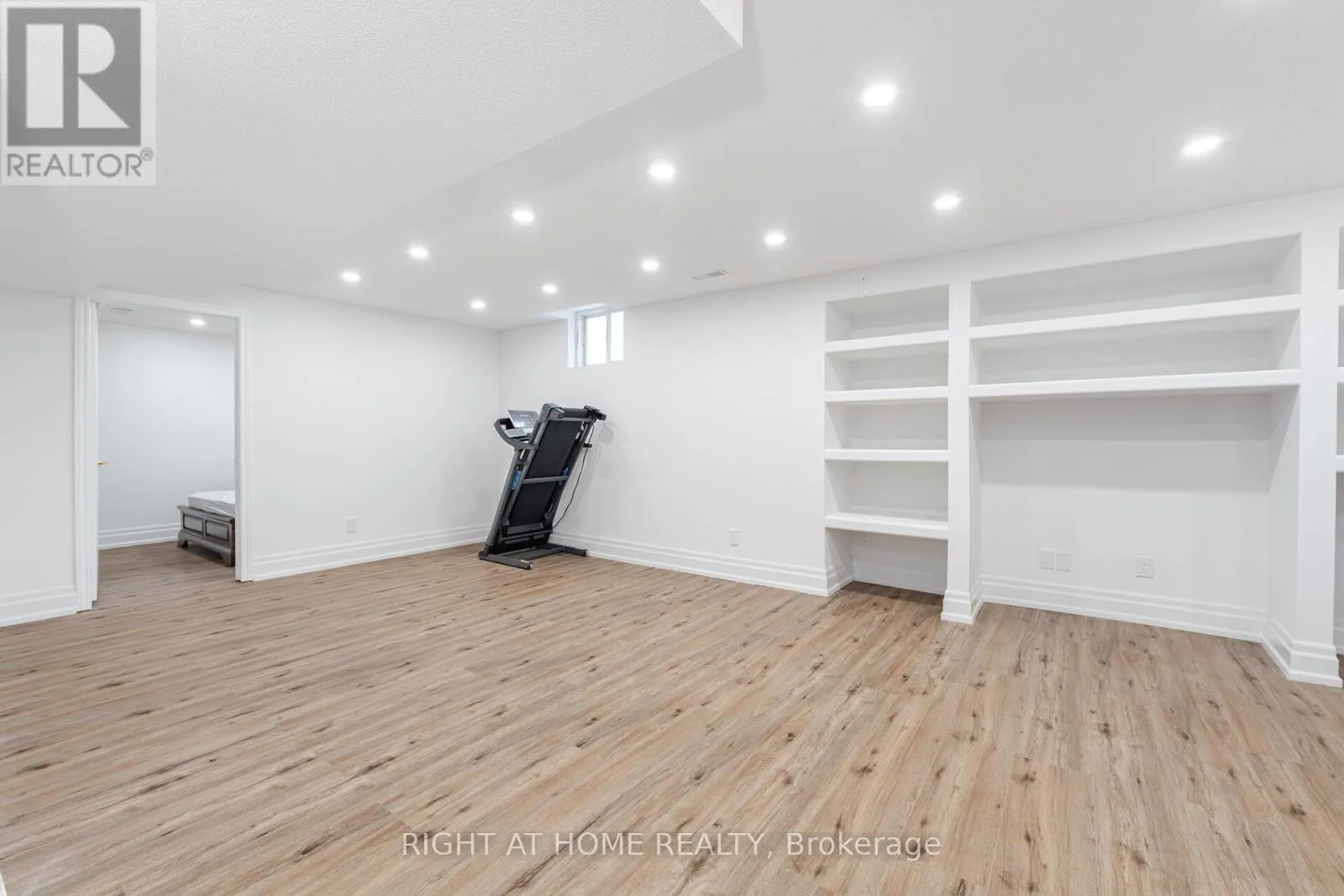 3737 BRINWOOD GATE