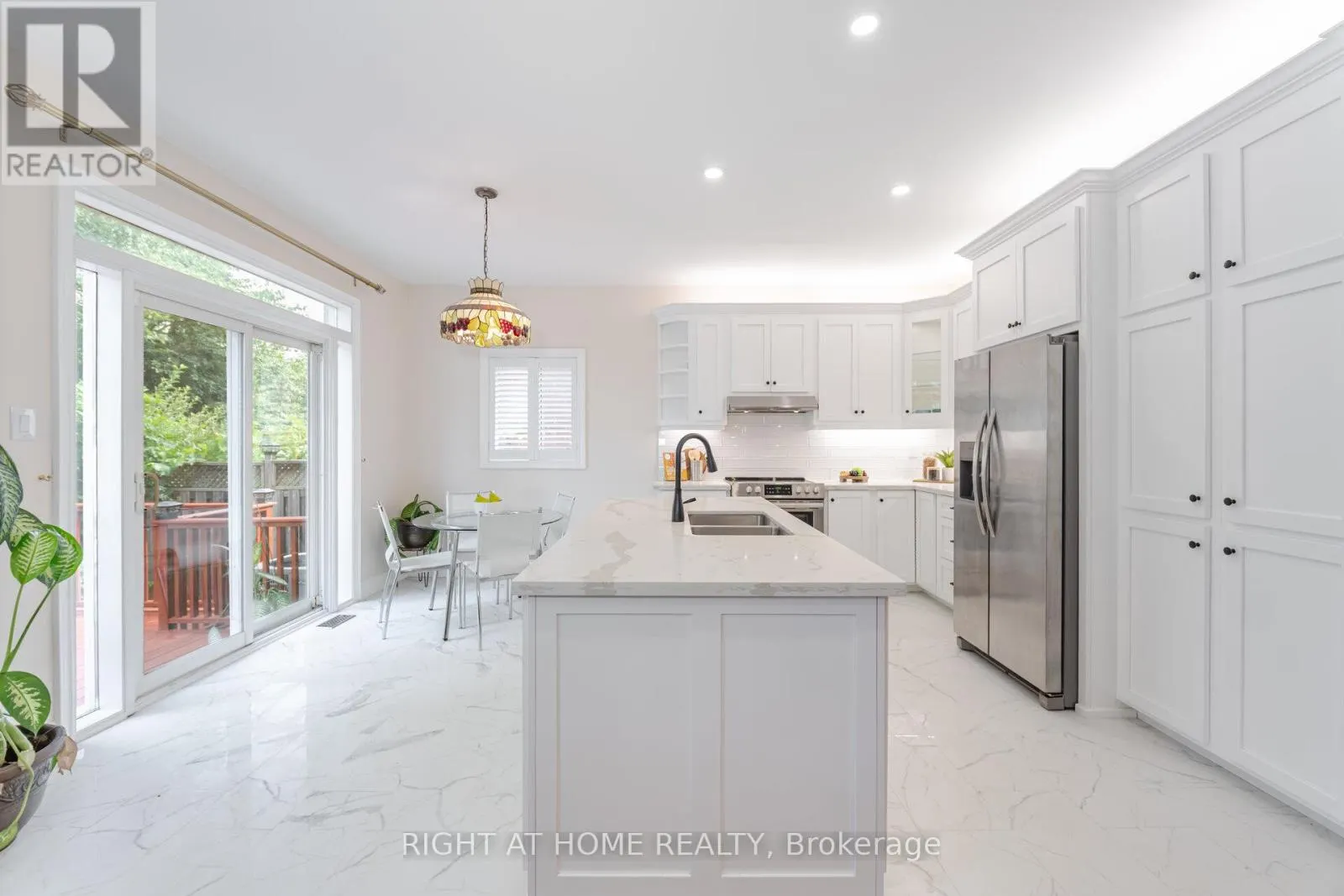 3737 BRINWOOD GATE
