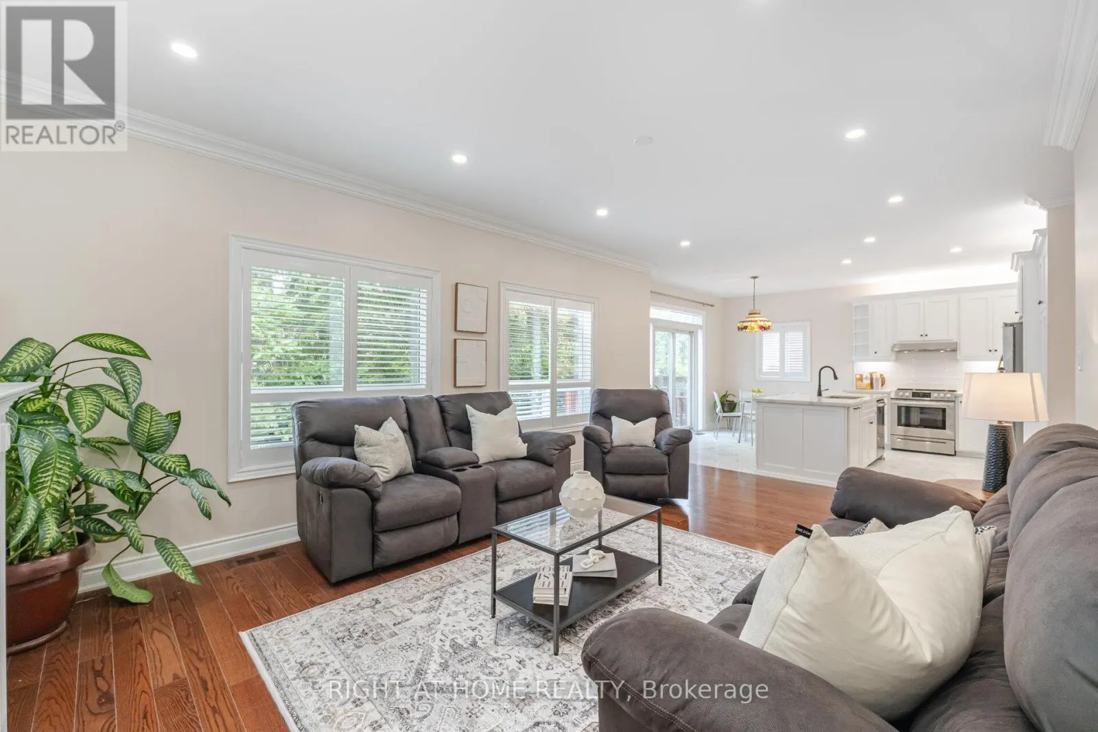 3737 BRINWOOD GATE