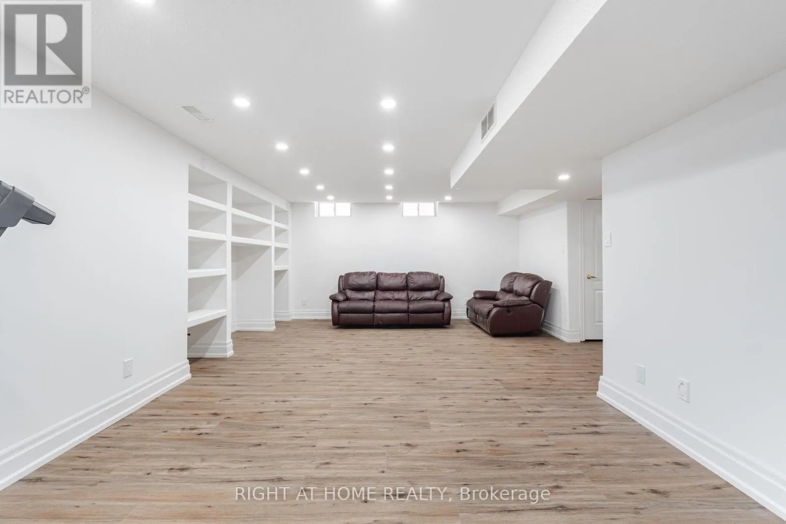 3737 BRINWOOD GATE