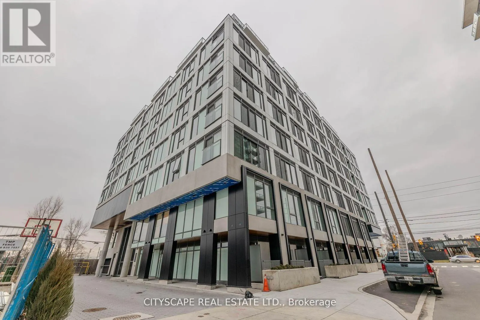 1006 - 1195 THE QUEENSWAY WAY