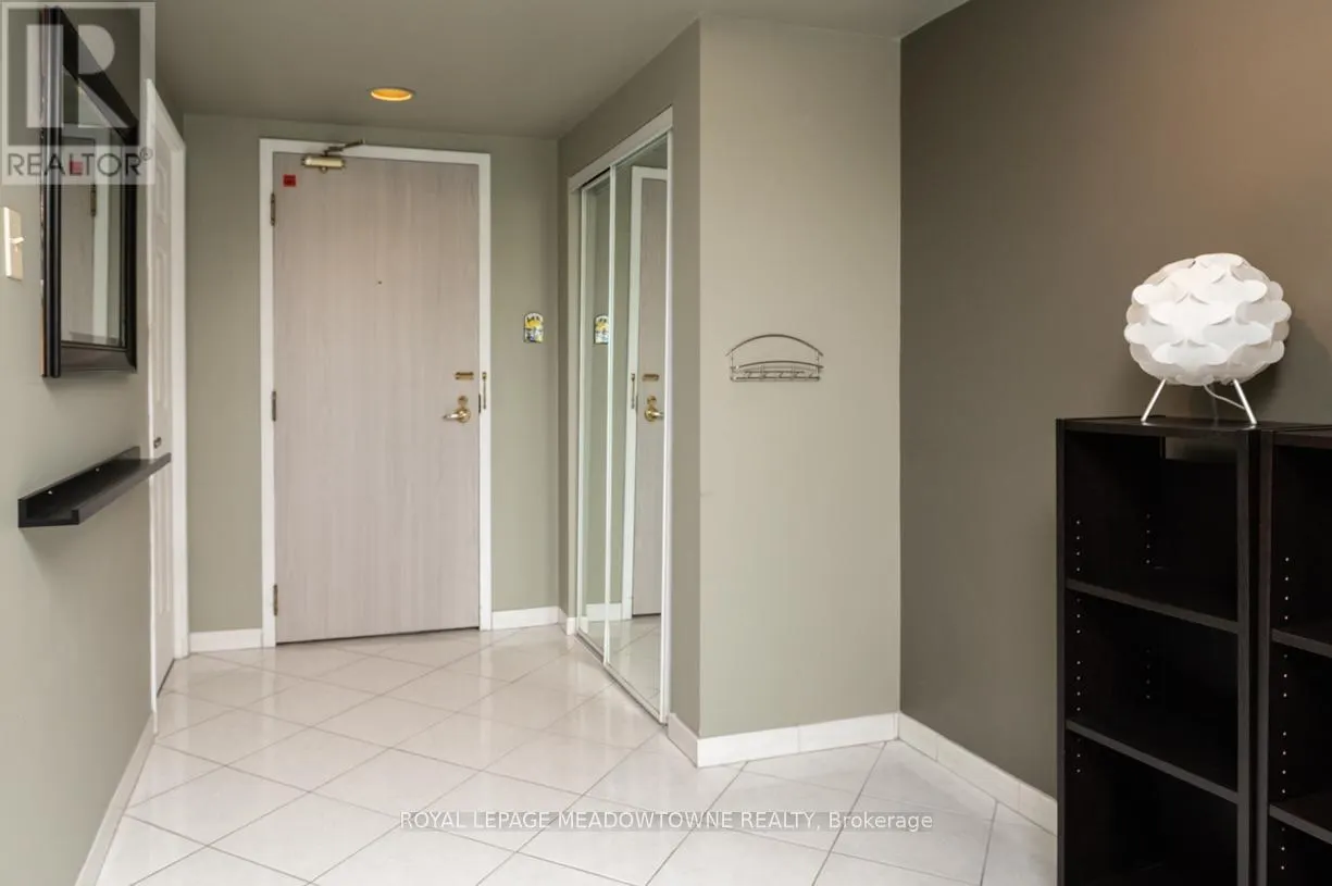 902 - 2155 BURNHAMTHORPE ROAD W