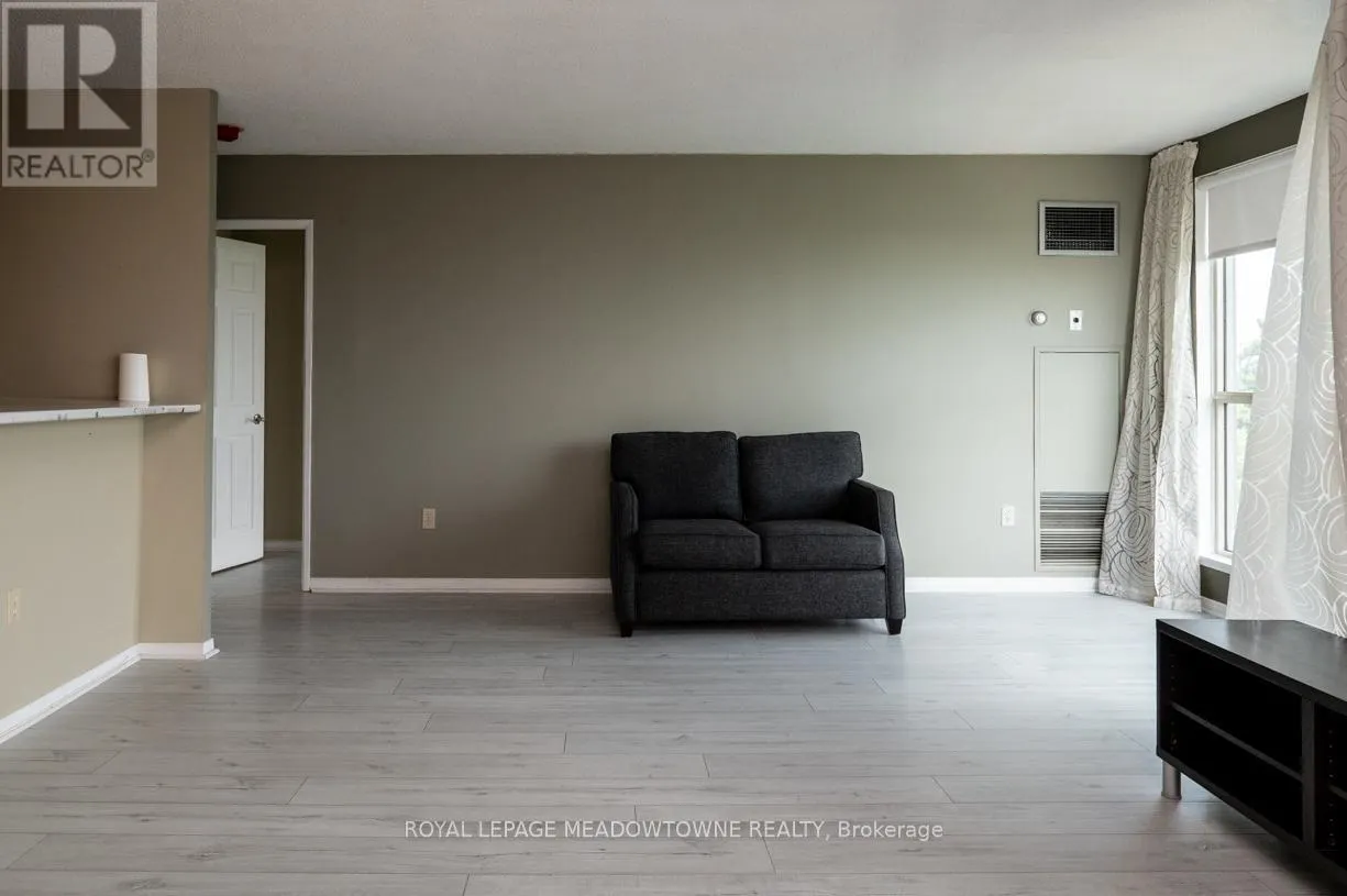 902 - 2155 BURNHAMTHORPE ROAD W