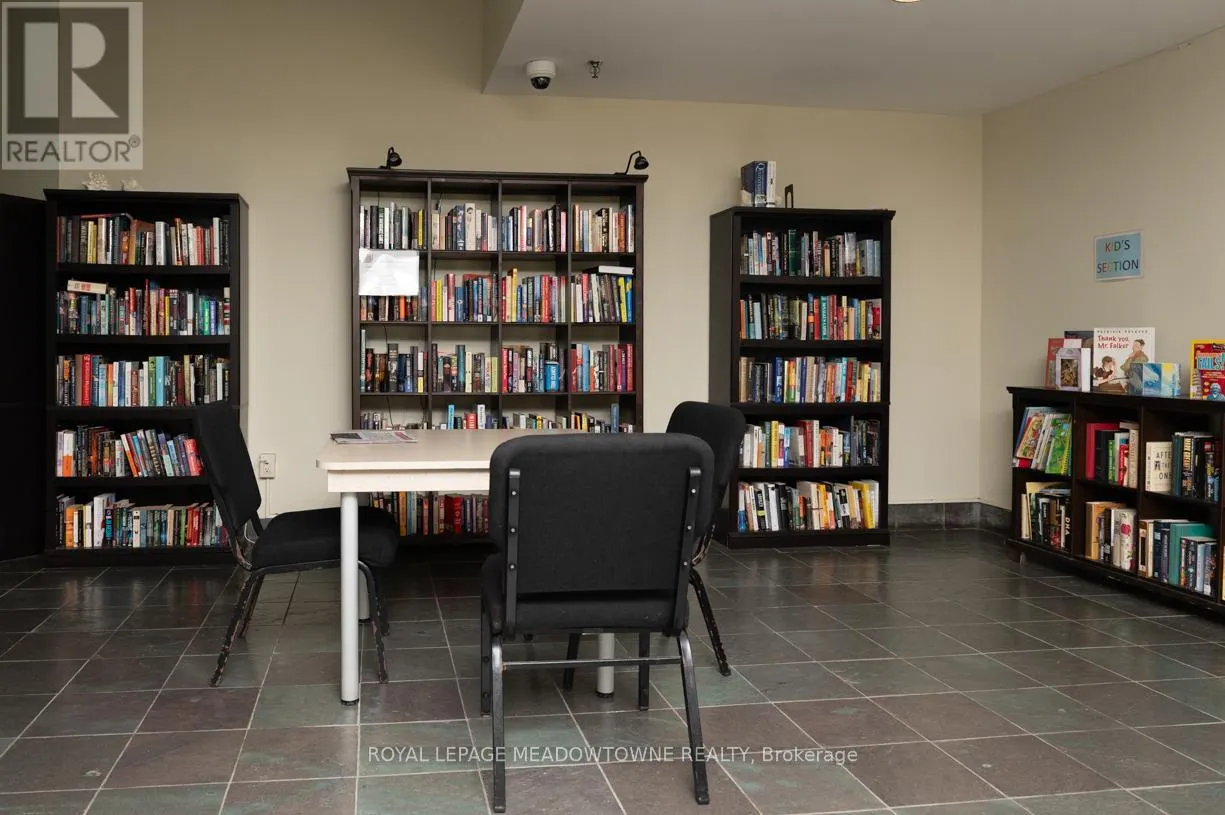 902 - 2155 BURNHAMTHORPE ROAD W