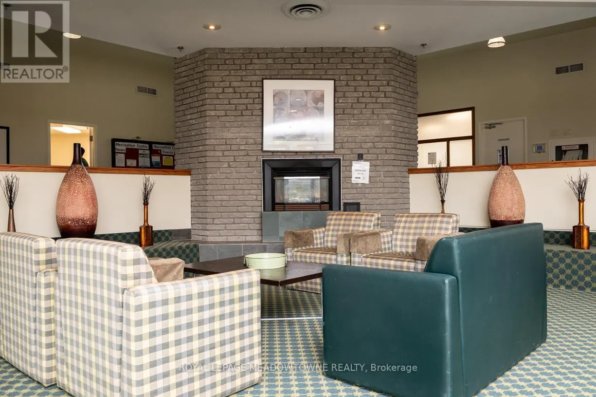 902 - 2155 BURNHAMTHORPE ROAD W