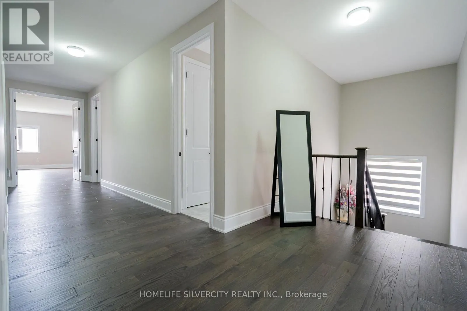 15 MOONSTRUCK STREET NE