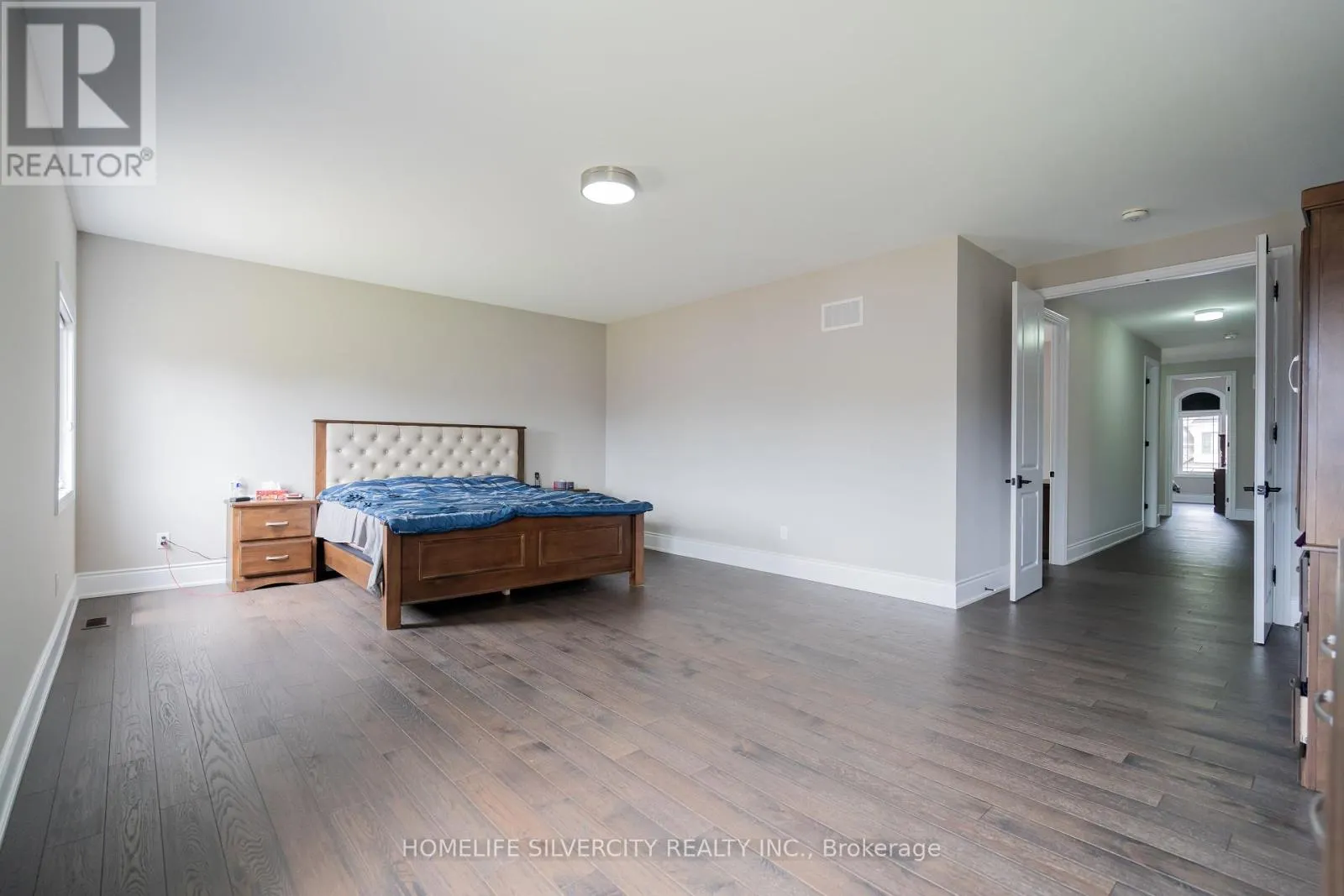 15 MOONSTRUCK STREET NE