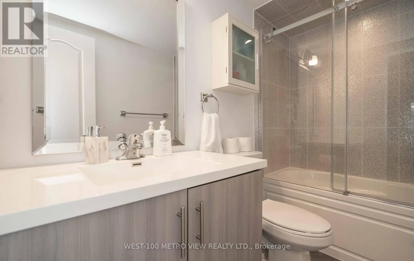 406 ATHABASCA COMMON