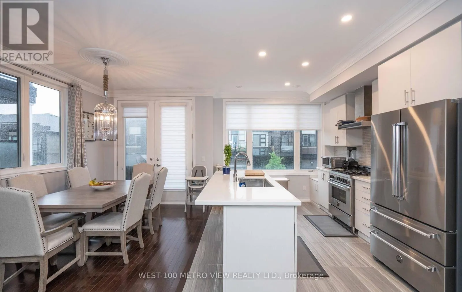406 ATHABASCA COMMON
