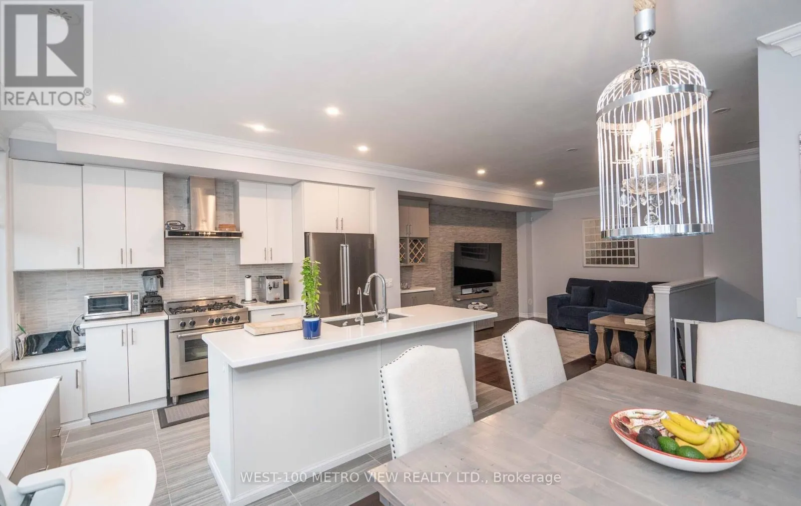 406 ATHABASCA COMMON