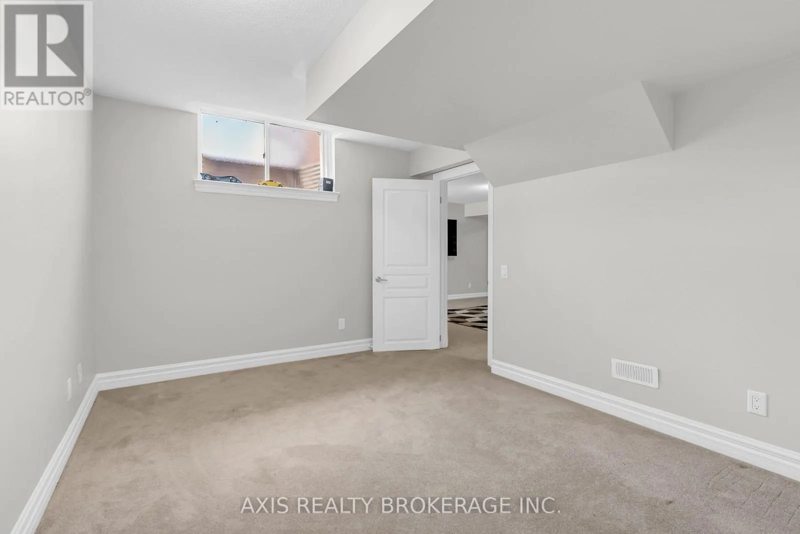 48 KELWAYS CIRCLE