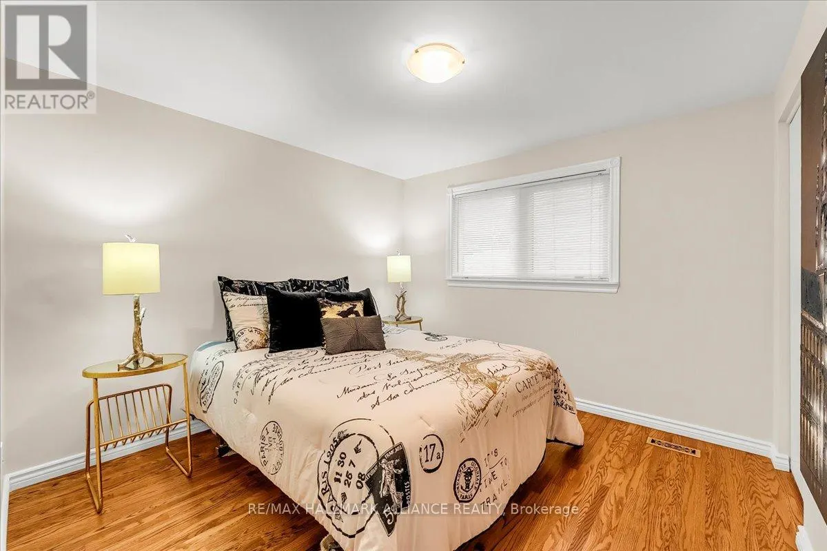 26 LOCKTON CRESCENT