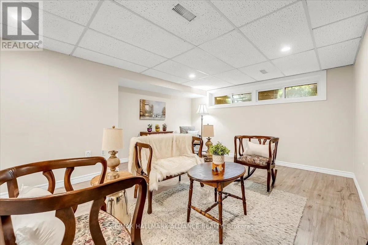 26 LOCKTON CRESCENT