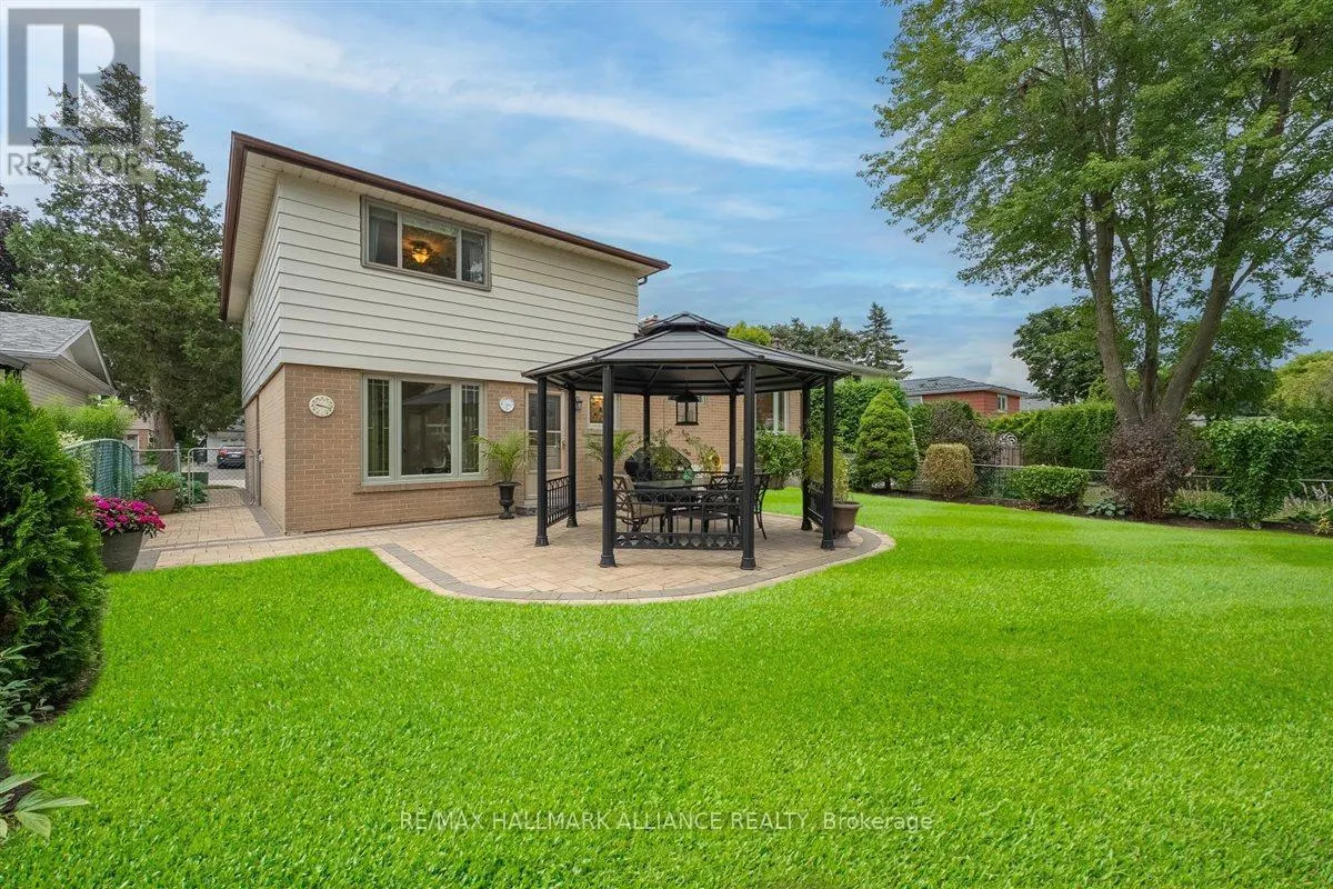 26 LOCKTON CRESCENT