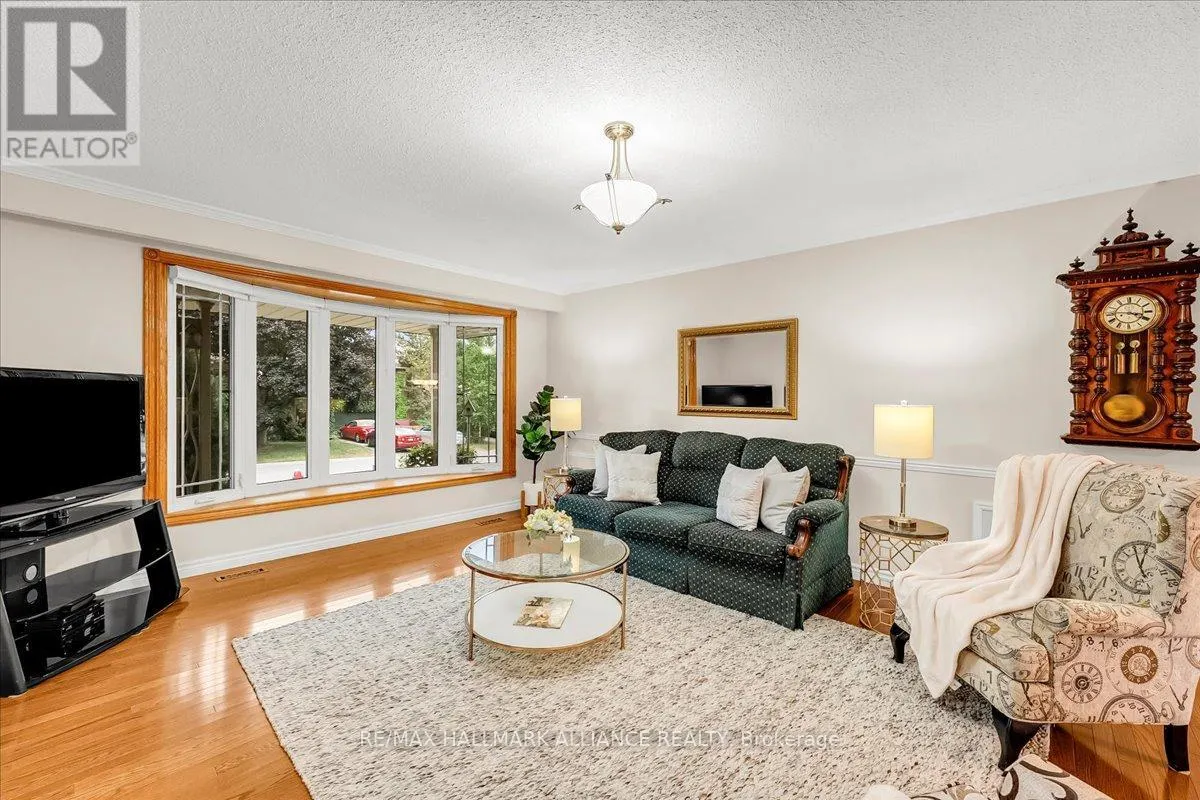 26 LOCKTON CRESCENT