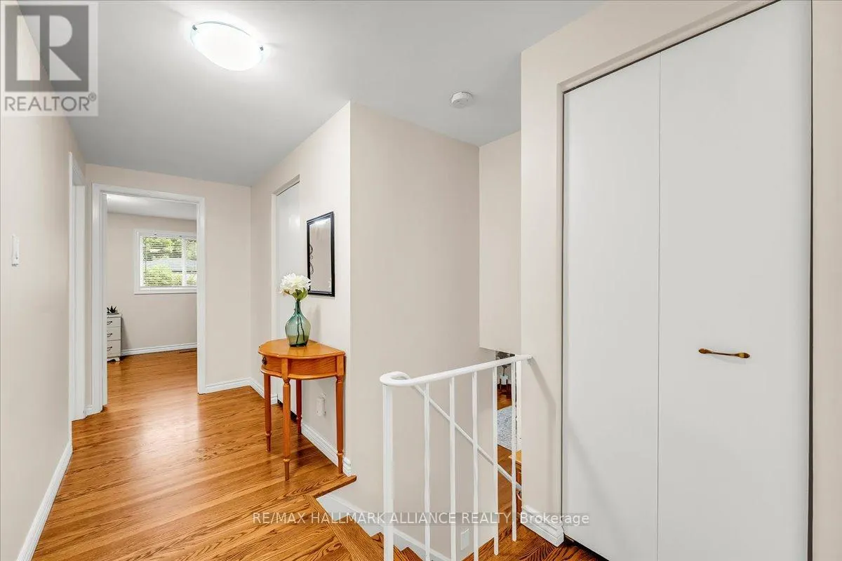 26 LOCKTON CRESCENT