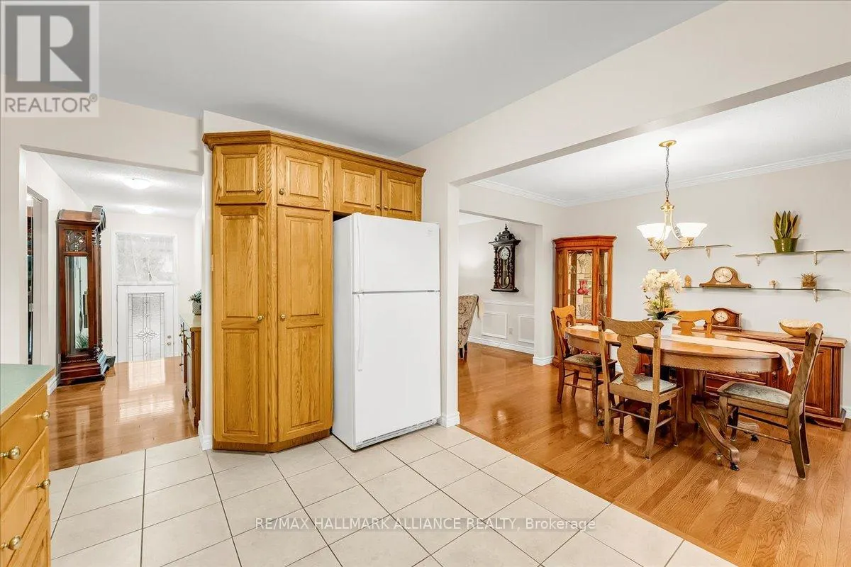 26 LOCKTON CRESCENT