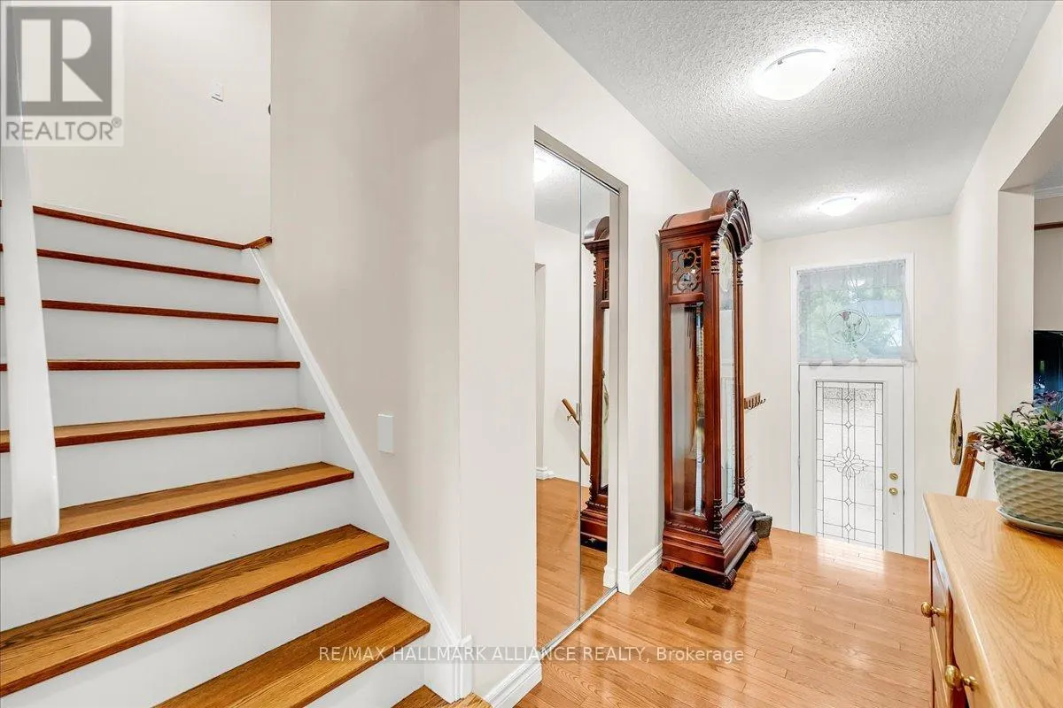 26 LOCKTON CRESCENT