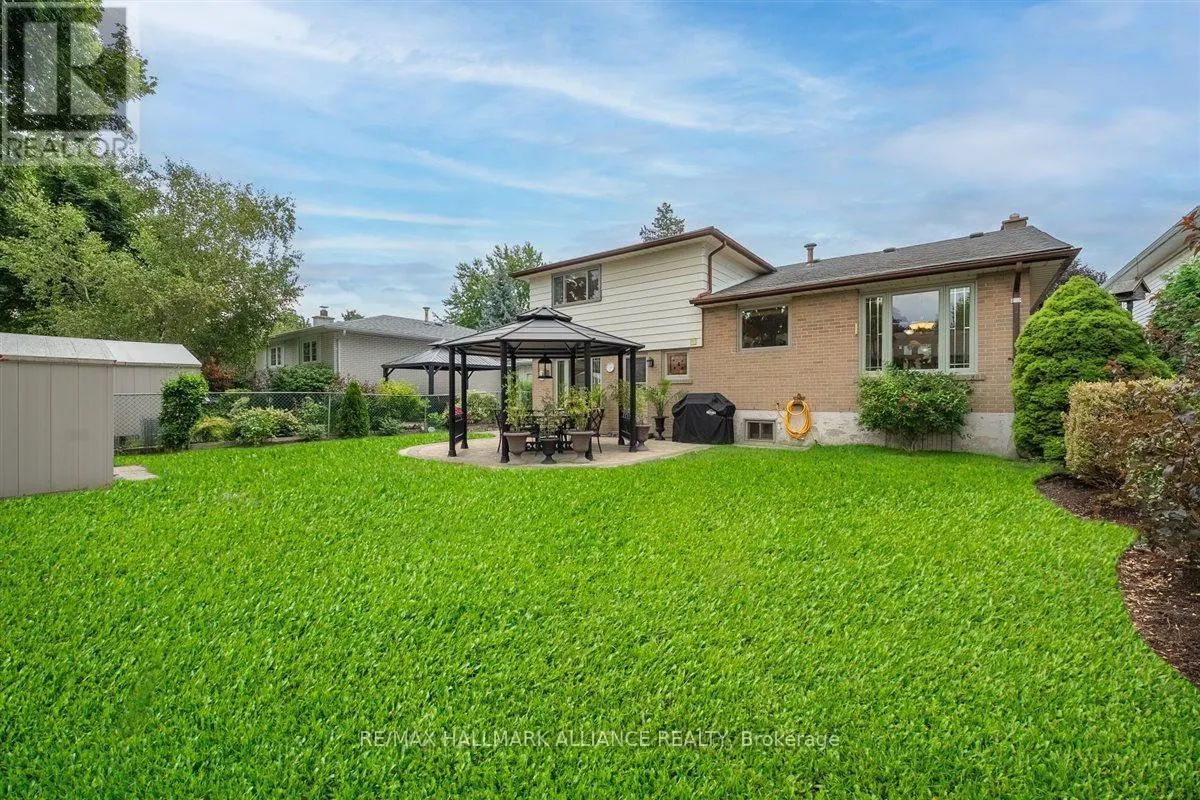 26 LOCKTON CRESCENT