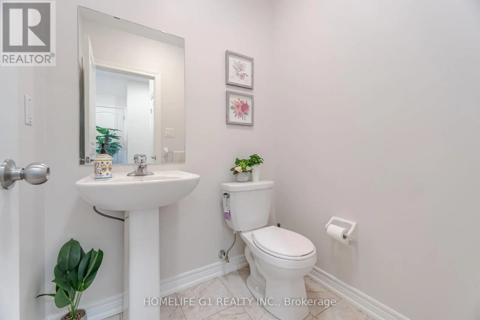 82 TRURO CIRCLE