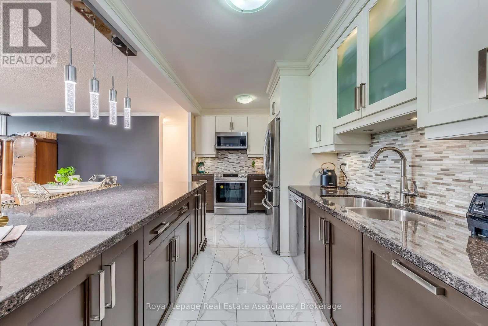 308 - 1535 LAKESHORE ROAD E